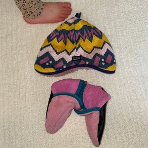 Patagonia Pink and Yellow Patterned Beanie with Pink Fleece Mittens